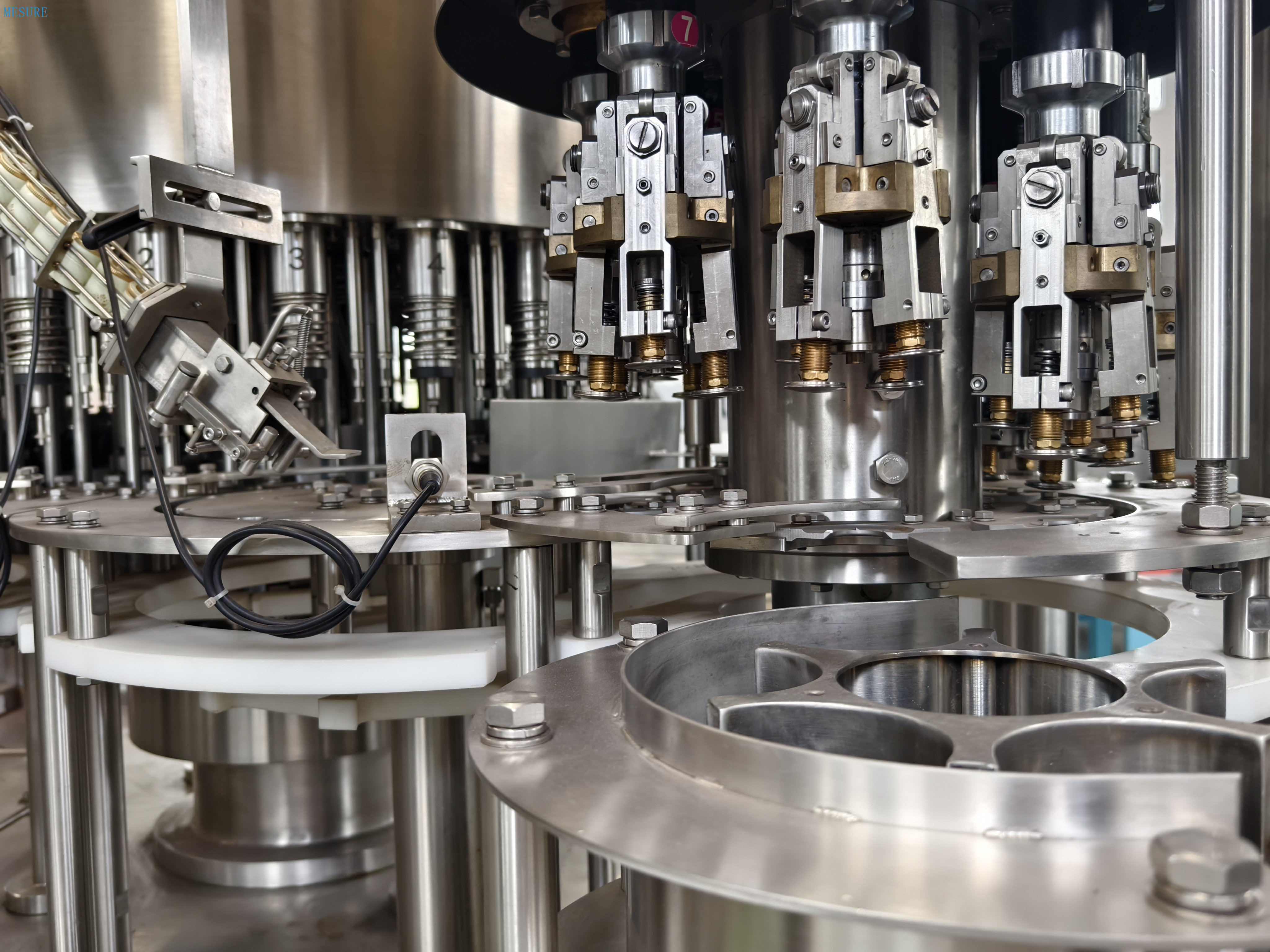 Máquina de llenado de agua de botella de vidrio automática completa/ relleno de botella de vidrio