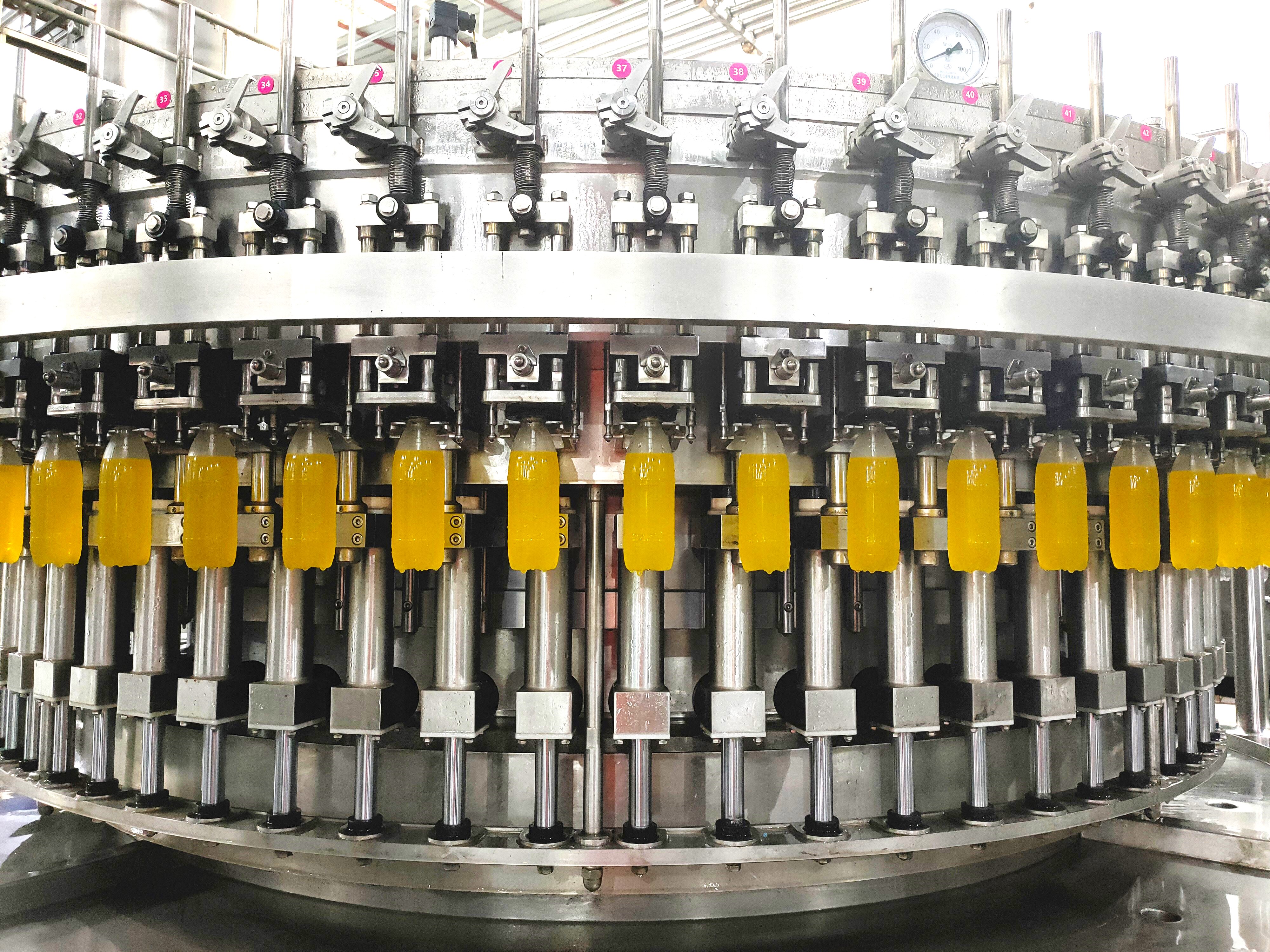 Máquina combinada de parpadeo de soplado para botellas de PET de jugo | Línea personalizada, 12000bph alta eficiencia