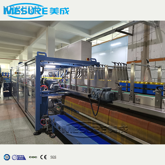 Almohadilla automática de cartón de cartón o bandeja de carcasa adicional.