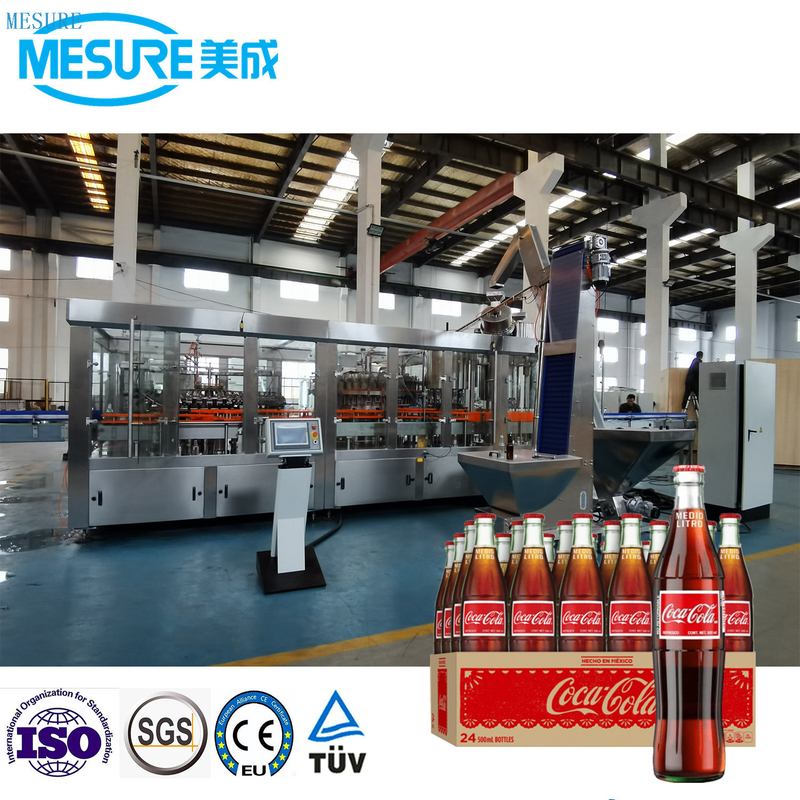 Botella de vidrio eficiente maquinaria de llenado de bebida carbonatada