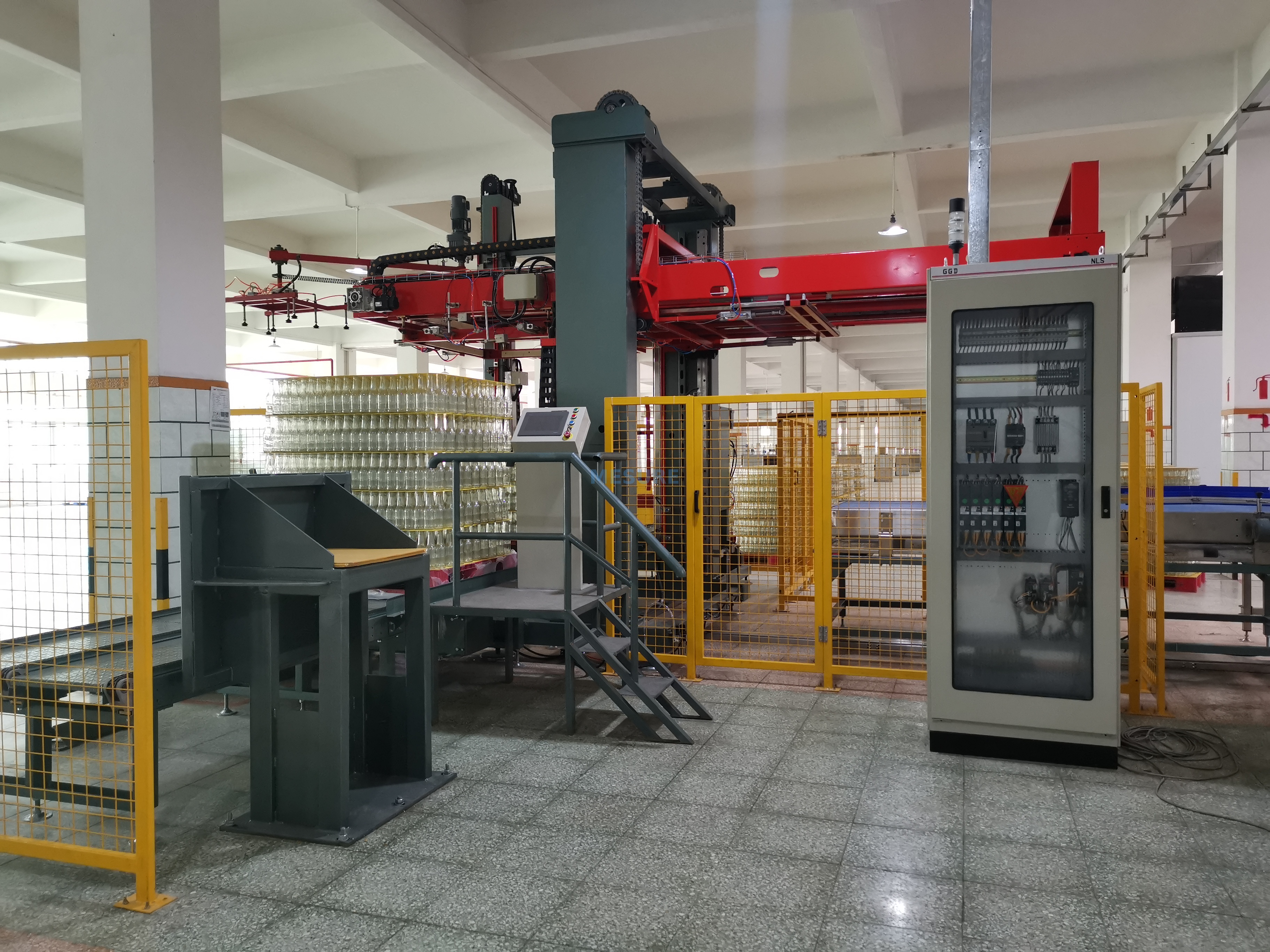 Tipo de columna automática Robot Robatry Caja de caja de cartón Pack de 5 galones Botella de vidrio puede apilamiento de barril de alta posición Depaletizer Palletizer System Machine Machine Equipmand